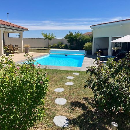 Gite Bambou Avec Piscine Saint-Andeol-le-Chateau 外观 照片