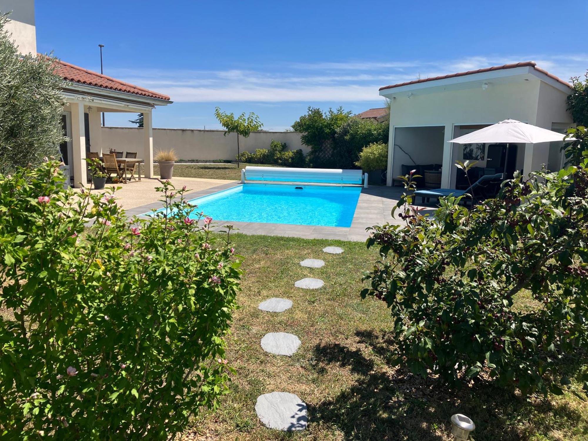 Gite Bambou Avec Piscine Saint-Andeol-le-Chateau 外观 照片